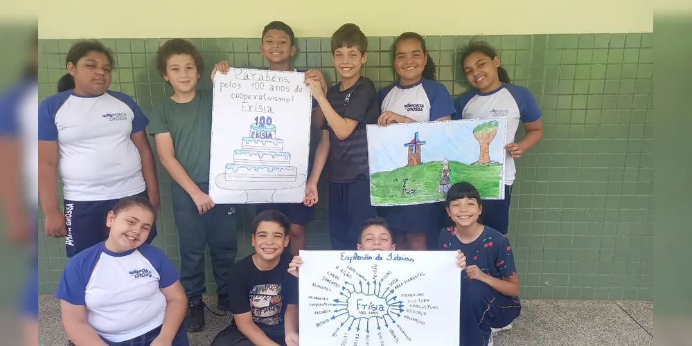 A turma confeccionou diversos cartazes sobre a temática