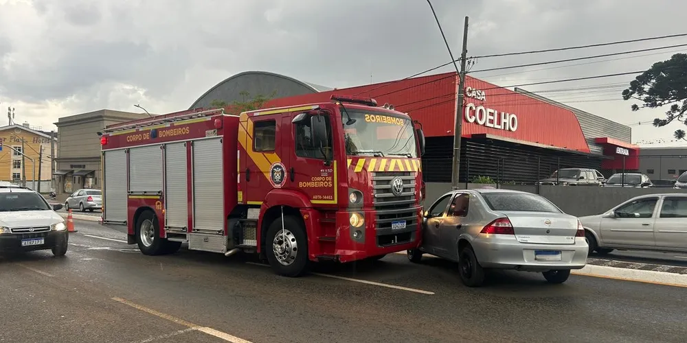 O motorista do Prisma não se feriu nesta batida