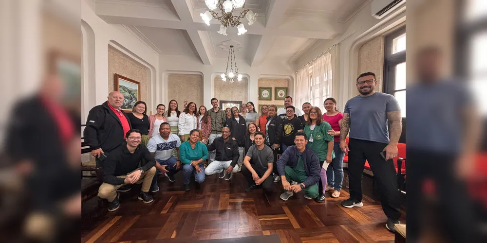 Representantes da categoria estiveram presentes para reforçar a importância da atualização salarial