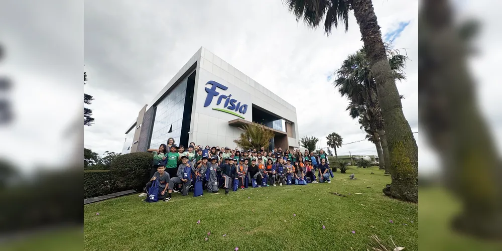 Como encerramento das ações em parceria com a Frísia em 2025, o projeto realizou um concurso especial que premiou mais de 60 alunos na sede da cooperativa em Carambeí