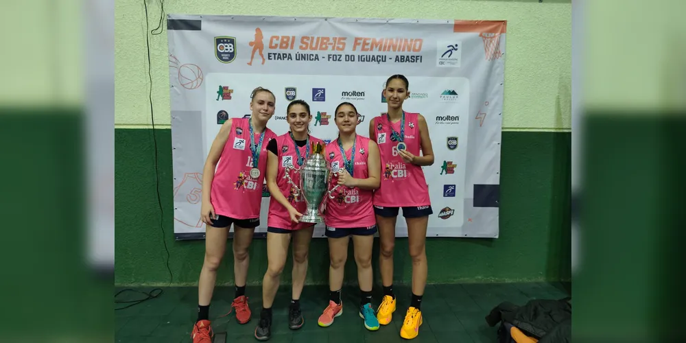 Maria Augusta Sand, Lívia Laroca, Isabela Rebinski e Vitória Burgardt representaram Ponta Grossa na competição de basquete feminino