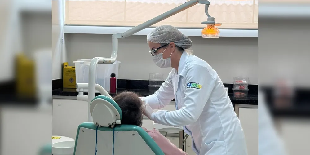 Foram cinco consultas, aos sábados, até a entrega da prótese