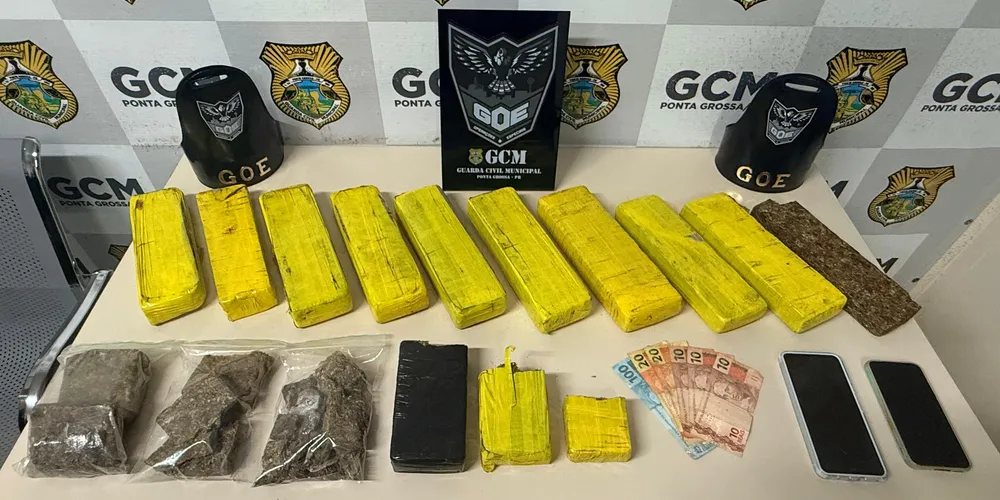 Droga estava em um veículo Citroën C4, de cor prata