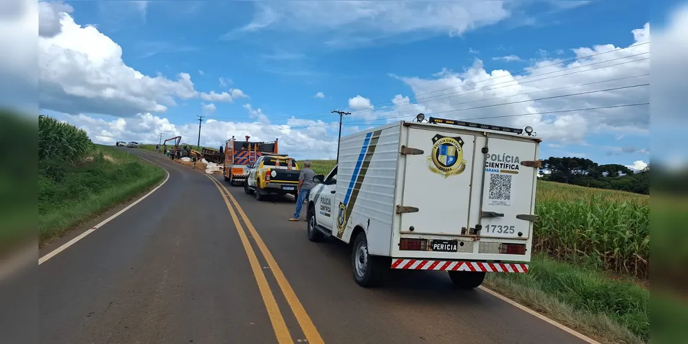 A equipe policial permaneceu no local até a limpeza da pista