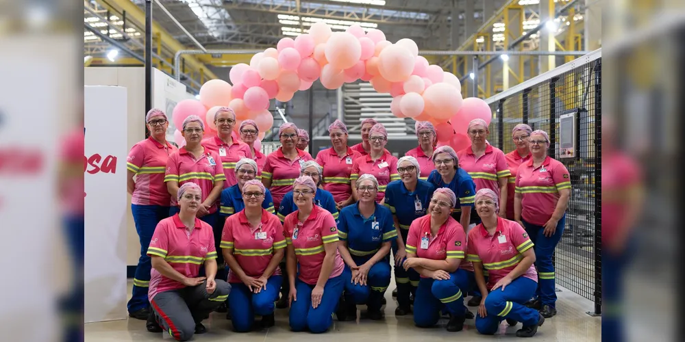 A inauguração reuniu equipes da fábrica e representantes da área de Recursos Humanos
