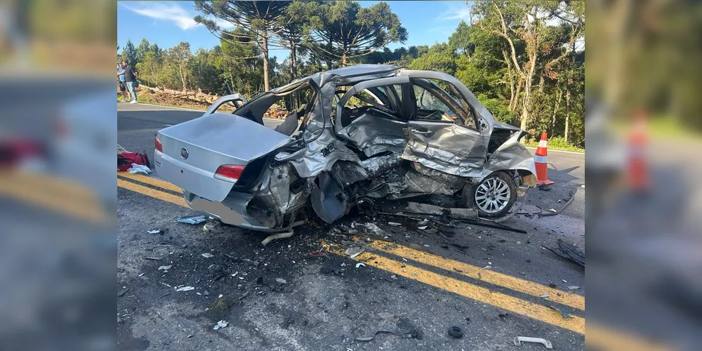 Os quatro ocupantes do Honda ficaram gravemente feridos