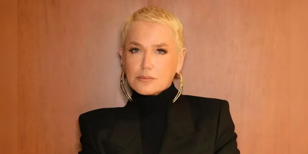 Xuxa foi internada para corrigir o problema de saúde
