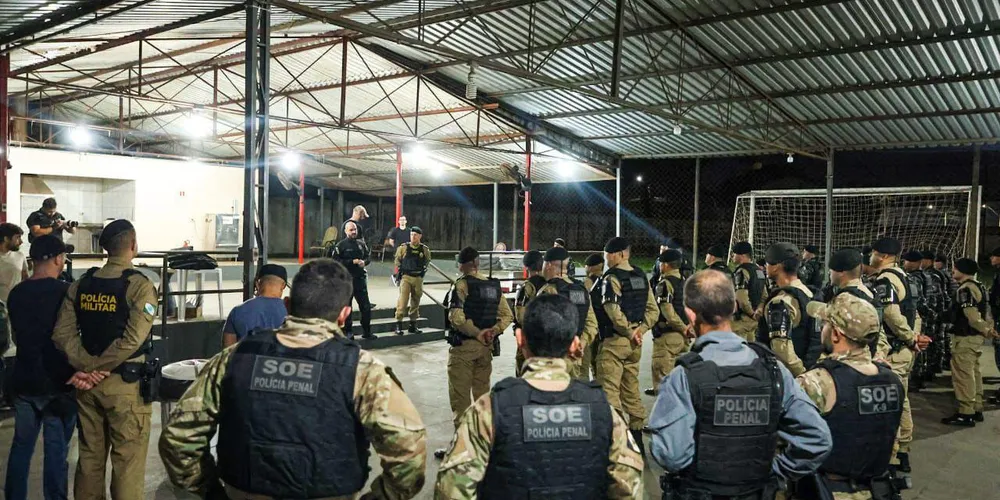 Entre as ordens judiciais estão 54 de busca e apreensão, 42 de prisão e 13 de bloqueio de contas bancárias