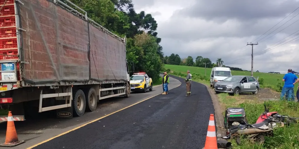 O acidente aconteceu no km 12 da PR-438