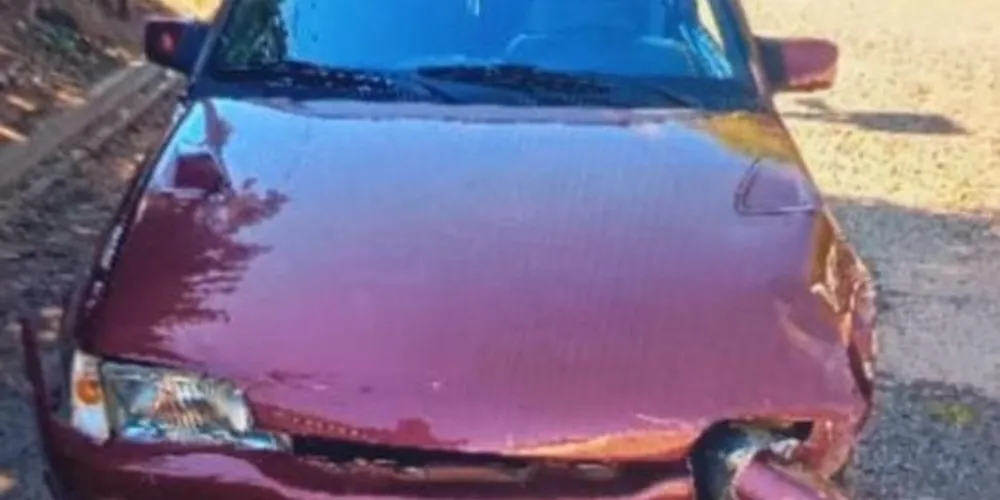 Kadett ficou danificado após o acidente