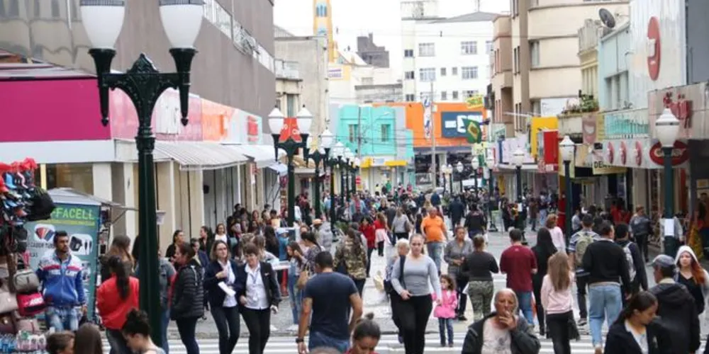 Calçadão de Ponta Grossa deve ser o principal ponto de encontro dos comércios com seus clientes