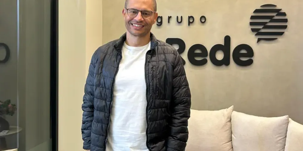 Alex e parte do elenco deixaram uma mensagem de boas festas