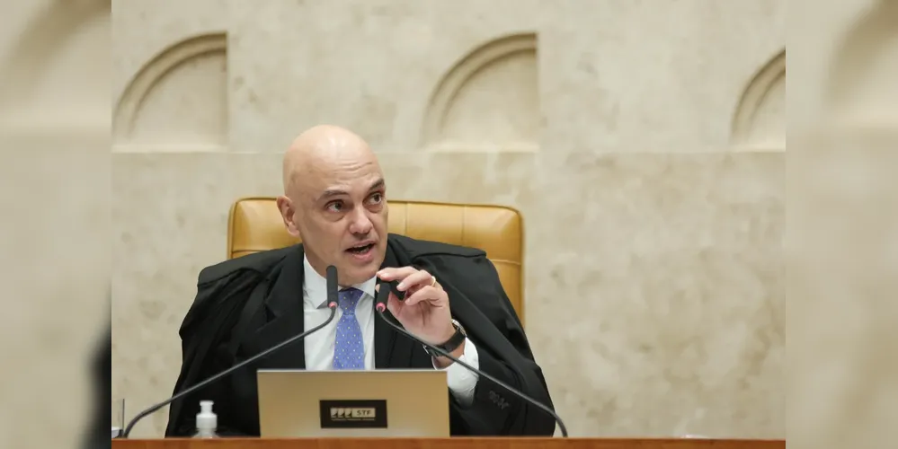Para o ministro Alexandre de Moraes, a violação da tornozeleira e a convocação de vigília demonstraram urgência da prisão preventiva