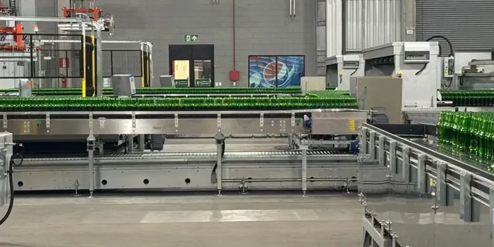 O equipamento, fundamental para a produção de garrafas, foi ligado em outubro de 2024 e só deve ser desligado após 2040