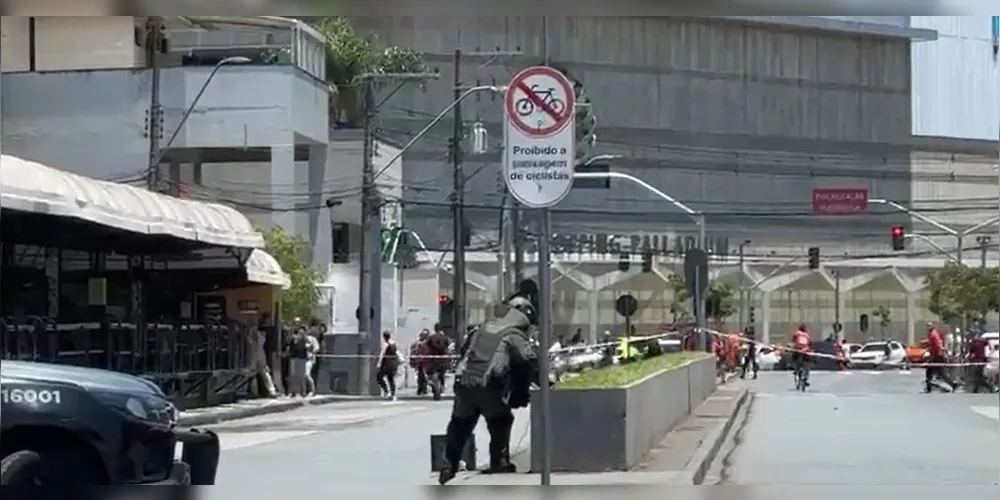 A ameaça de bomba registrada no Terminal Portão, em Curitiba, foi descartada após cerca de quatro horas de interdição
