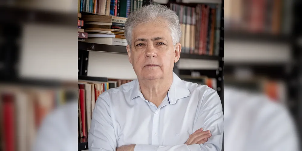 Péricles Mello, ex-prefeito de Ponta Grossa, lança livro