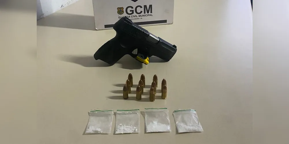 A arma em questão possui um boletim de furto do ano de 2022