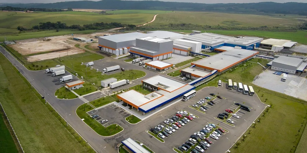 A empresa está instalada no distrito industrial de Castro