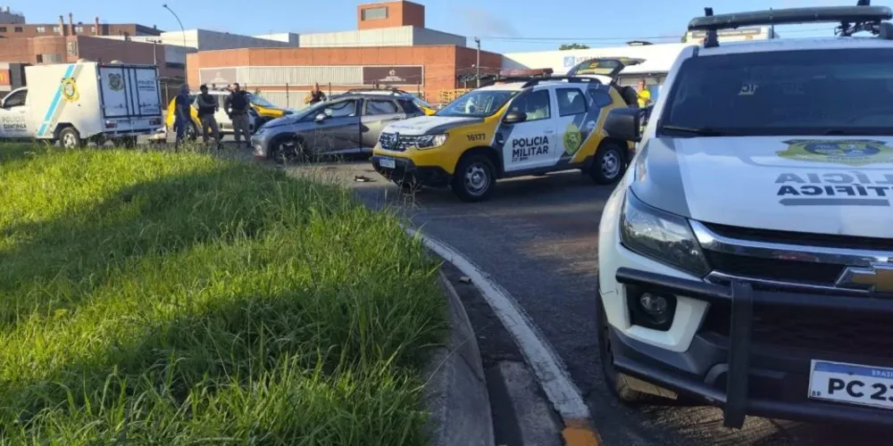 Dois suspeitos morreram em confronto com a Polícia Militar