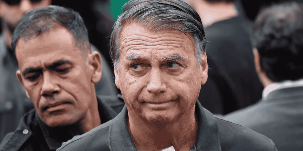 Bolsonaro fez exames e já retornou à Superintendência da PF
