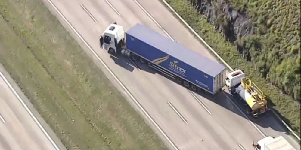 A ocorrência foi reportada à PM durante a madrugada, especificamente no quilômetro 45 da pista externa do Rodoanel