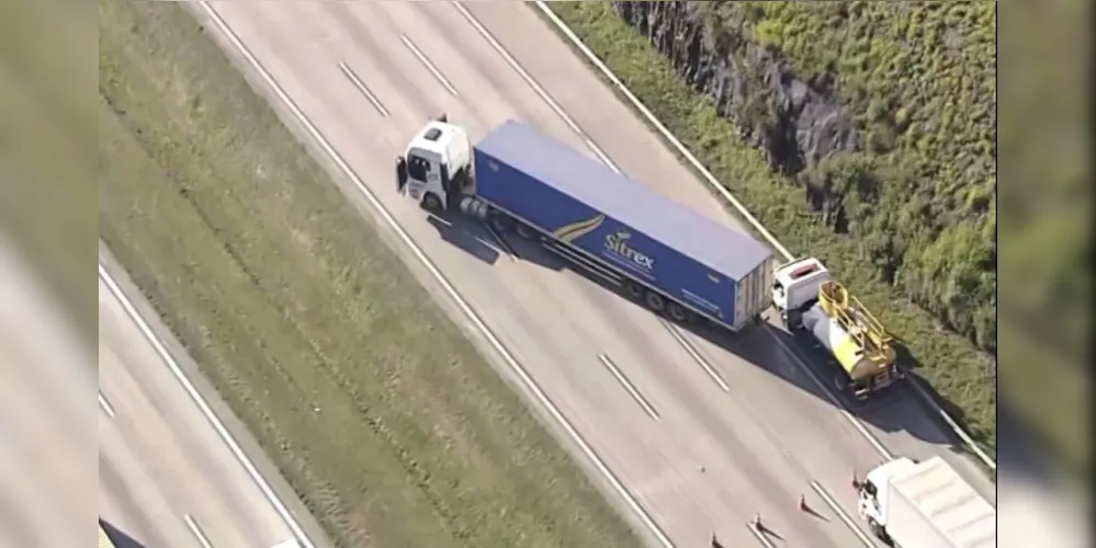 A ocorrência foi reportada à PM durante a madrugada, especificamente no quilômetro 45 da pista externa do Rodoanel