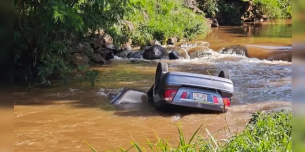 Veículo era conduzido grupo de mulheres