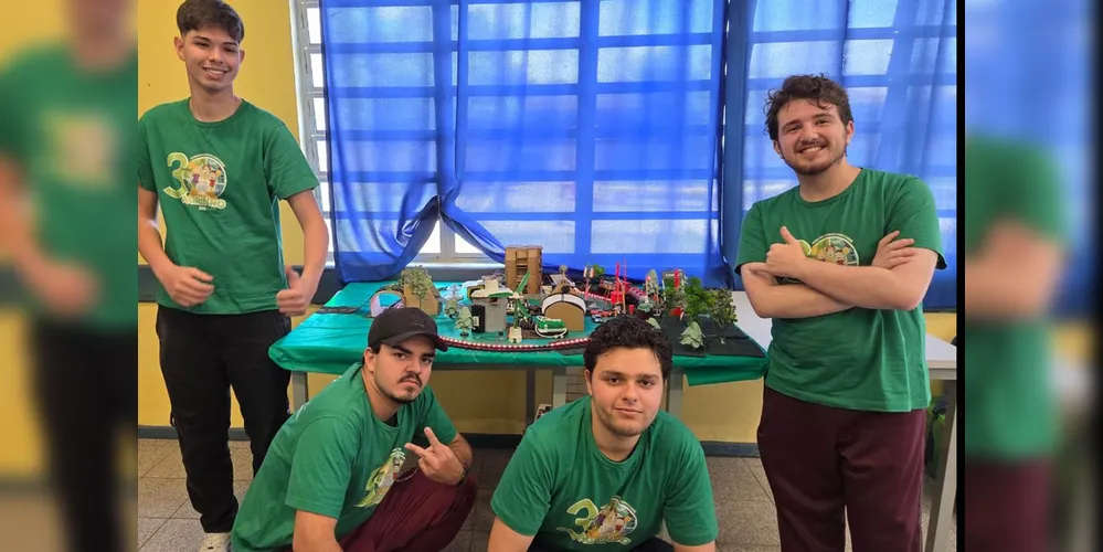 O trabalho foi executado pelos alunos Gabriel Henrique Anacleto (17 anos), Jessé Oliveira da Silva (18), Rafael Almeida de Oliveira (18) e Carlos Eduardo de Lara Araújo (17)