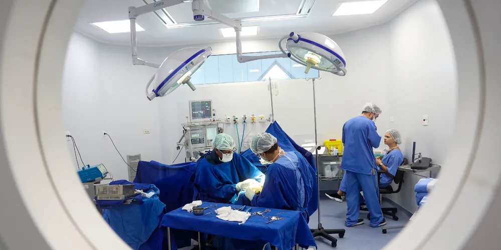 Apenas o Programa HospSus, em suas frentes de qualificação hospitalar, parto e oncologia, destinou R$ 1,19 bilhão para 203 hospitais