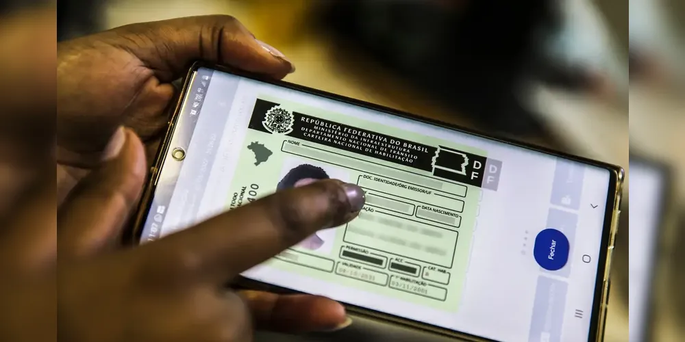 A principal mudança é o fim da obrigatoriedade de frequentar aulas de autoescola