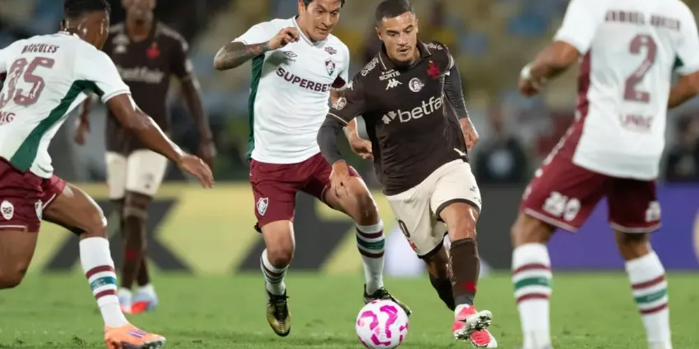 No Brasileirão, ambos venceram os duelos em casa