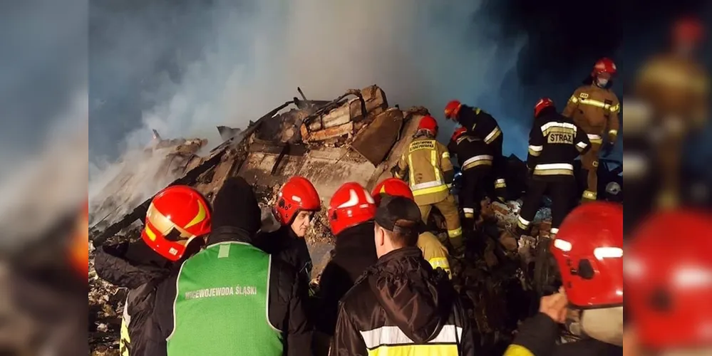 As autoridades citaram “dezenas de vítimas” e informaram que o número pode aumentar