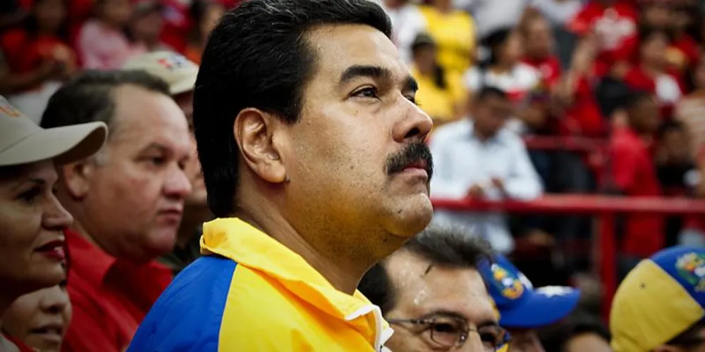 O presidente venezuelano foi detido por forças norte-americanas no sábado (3)