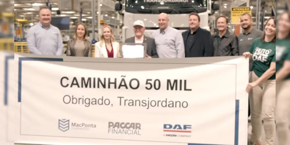 A DAF celebrou a conquista com o caminhão de número 50 mil