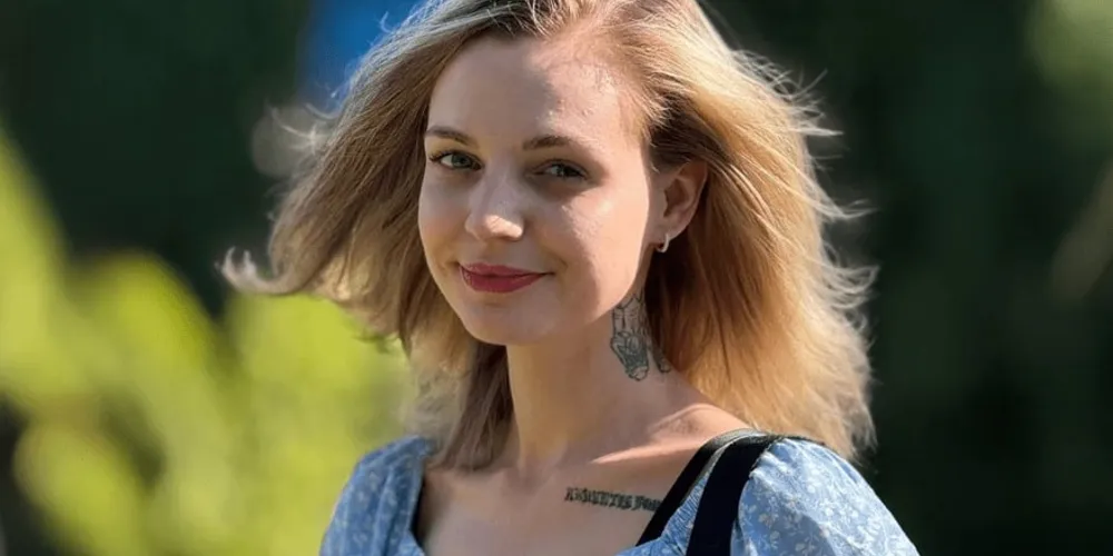 Dâmaris Vitória Kremer da Rosa, morta aos 26 anos em decorrência de um câncer