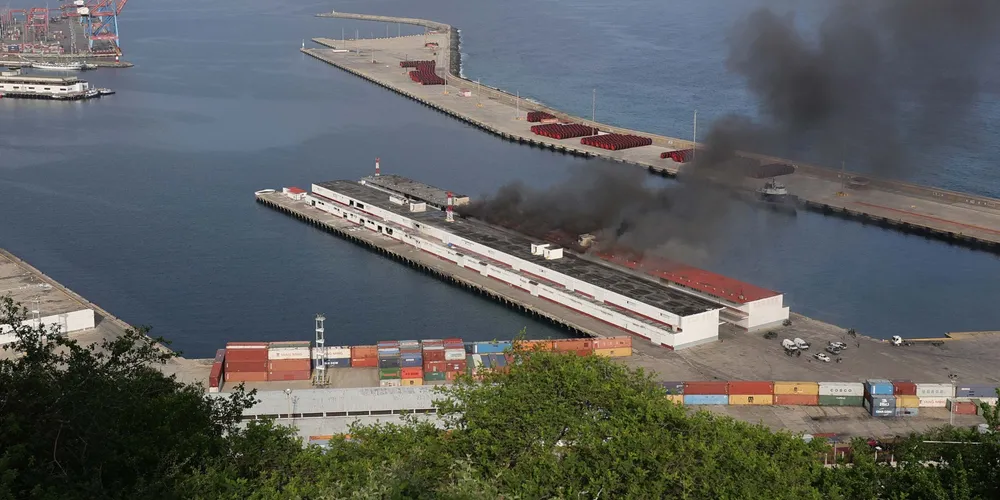 O republicano confirmou que Maduro e Flores foram transportados de helicóptero até o USS Iwo Jima