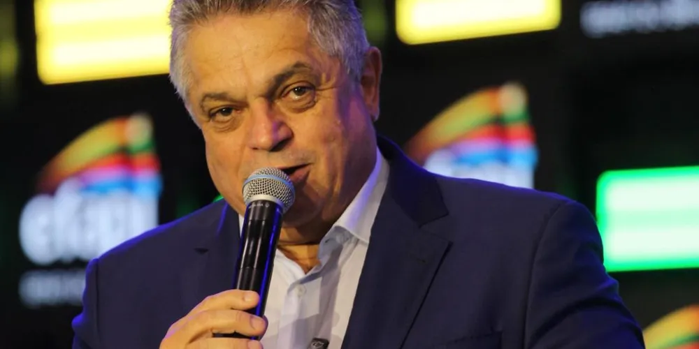 Prefeito João Rodrigues anunciou as novas regras para a emissão de atestados médicos em Chapecó