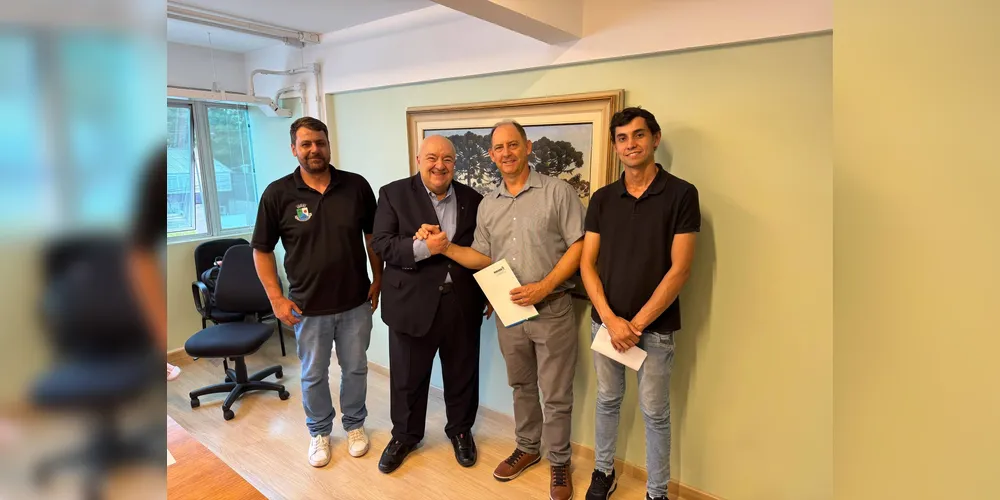 Rafael Greca, Elias Gomes da Costa e equipes da Prefeitura estiveram reunidos