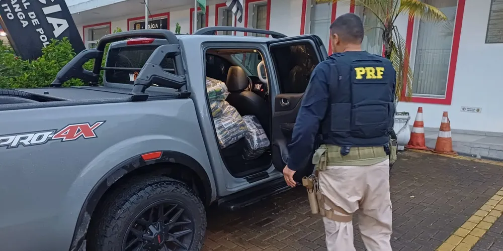 A abordagem foi realizada após a divisa dos estados, já em São Paulo