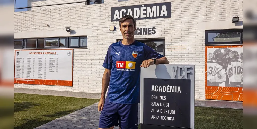 Fernando Martín treinava o time B feminino do Valencia