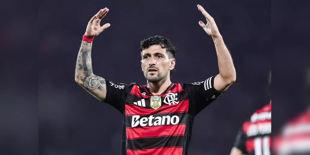 O Flamengo chegou aos 74 pontos, mantendo a liderança da competição