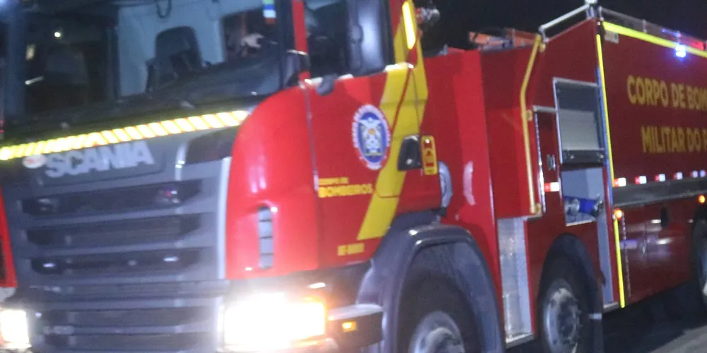 O incêndio foi controlado após o trabalho das equipes que estiveram no local