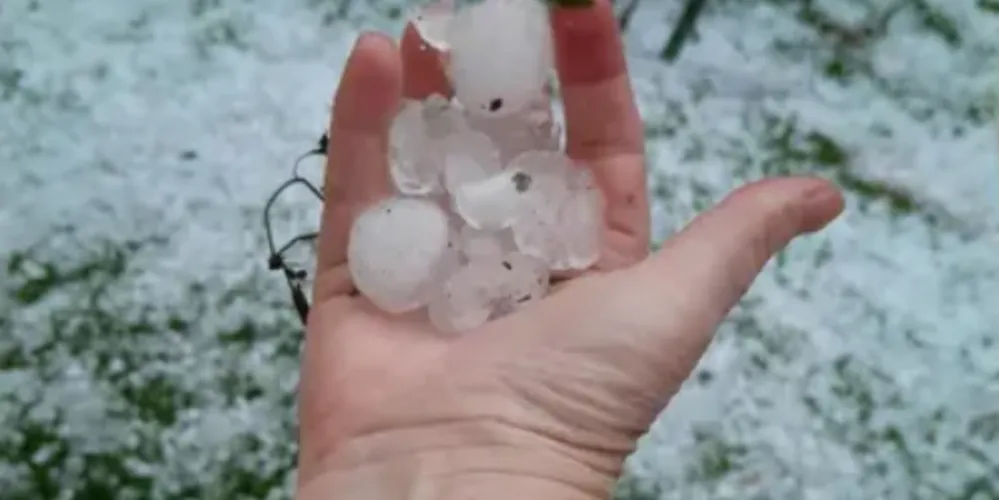 Granizo afetou diversos bairros da cidade de Ponta Grossa