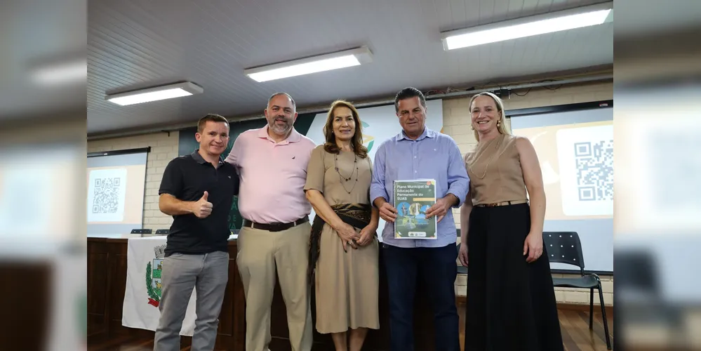 Rodrigo Estacho, Artagão Junior, Helena Francisca Alves, Denilson Baitala e Cibeli Tozzi estiveram na solenidade