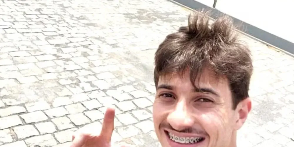 O caminhão que ele dirigia caiu em uma ribanceira na BR-381