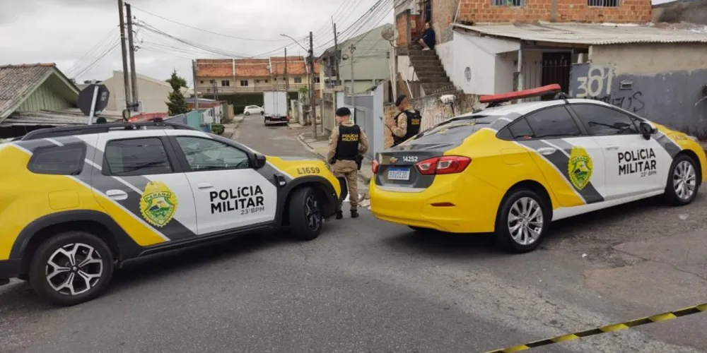 Equipes da Polícia Militar estiveram no local da ocorrência