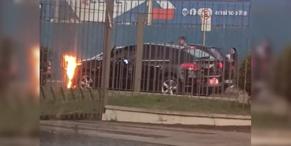 A situação foi registrada em frente ao Colégio Elite Rede de Ensino