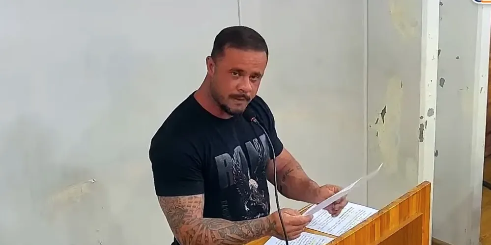 Professor Klécius utilizou a tribuna e deu declarações ofensivas