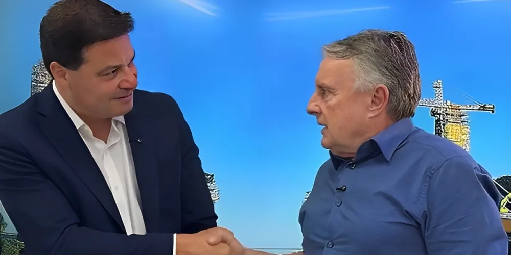 Sandro Alex e Adelmo Klosowski assinaram a autorização da obra