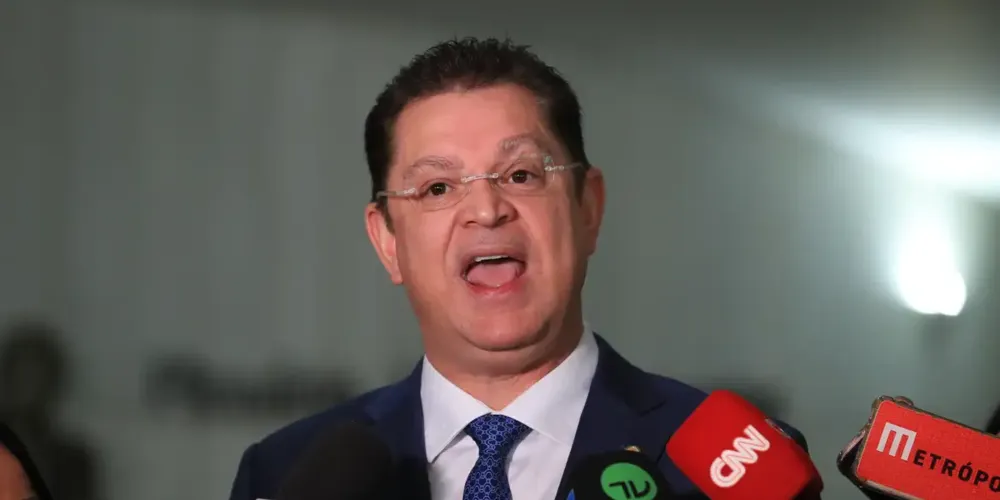 Sóstenes Cavalcante foi alvo nesta sexta-feira da Operação Galho Fraco